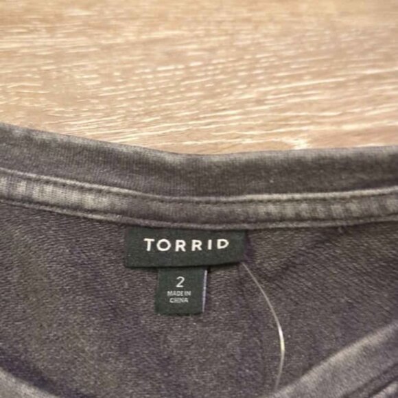 Torrid size 2 women's plus size top new - Picture 2 of 4